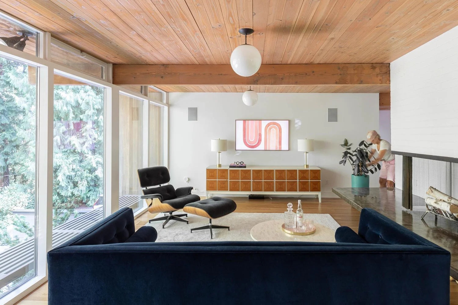 LO Modern Living Room